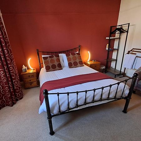 Апартаменты Quiet Comfortable Patcham Studio Free Parking Hallway Shared With Host Брайтонн Экстерьер фото