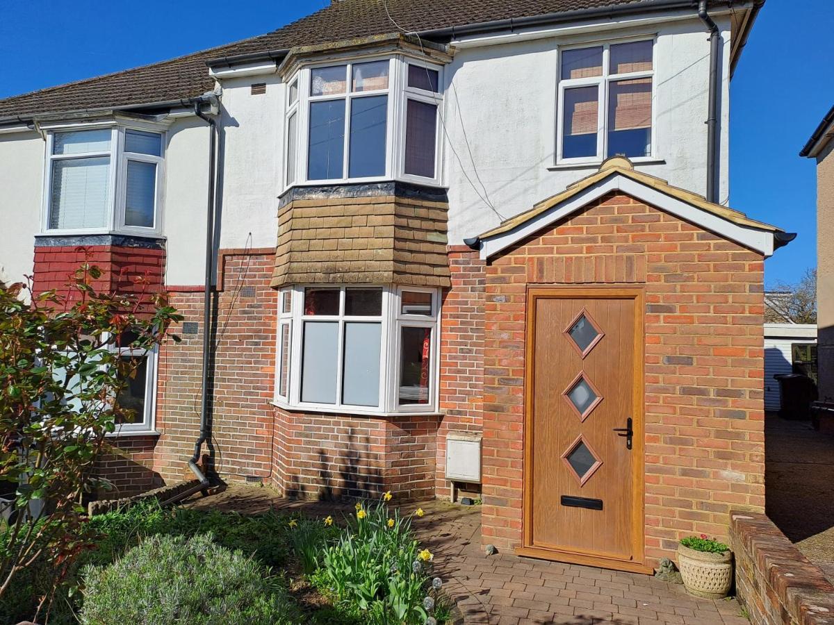 Апартаменты Quiet Comfortable Patcham Studio Free Parking Hallway Shared With Host Брайтонн Экстерьер фото