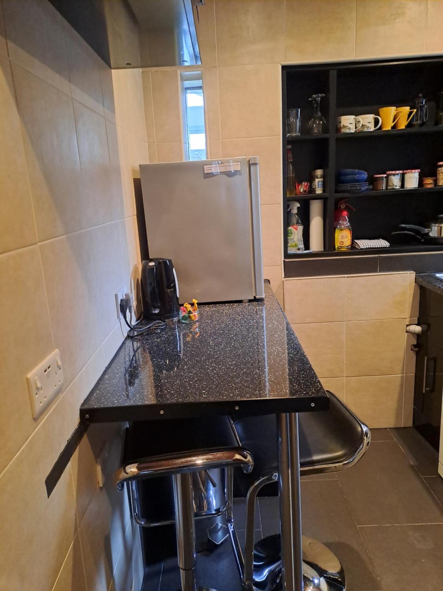 Апартаменты Quiet Comfortable Patcham Studio Free Parking Hallway Shared With Host Брайтонн Экстерьер фото