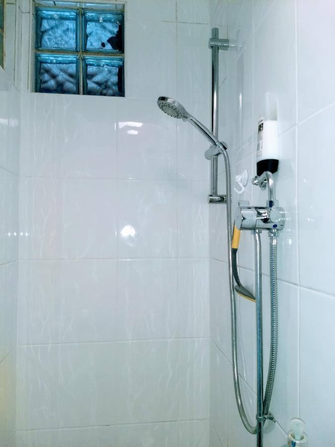 Апартаменты Quiet Comfortable Patcham Studio Free Parking Hallway Shared With Host Брайтонн Экстерьер фото